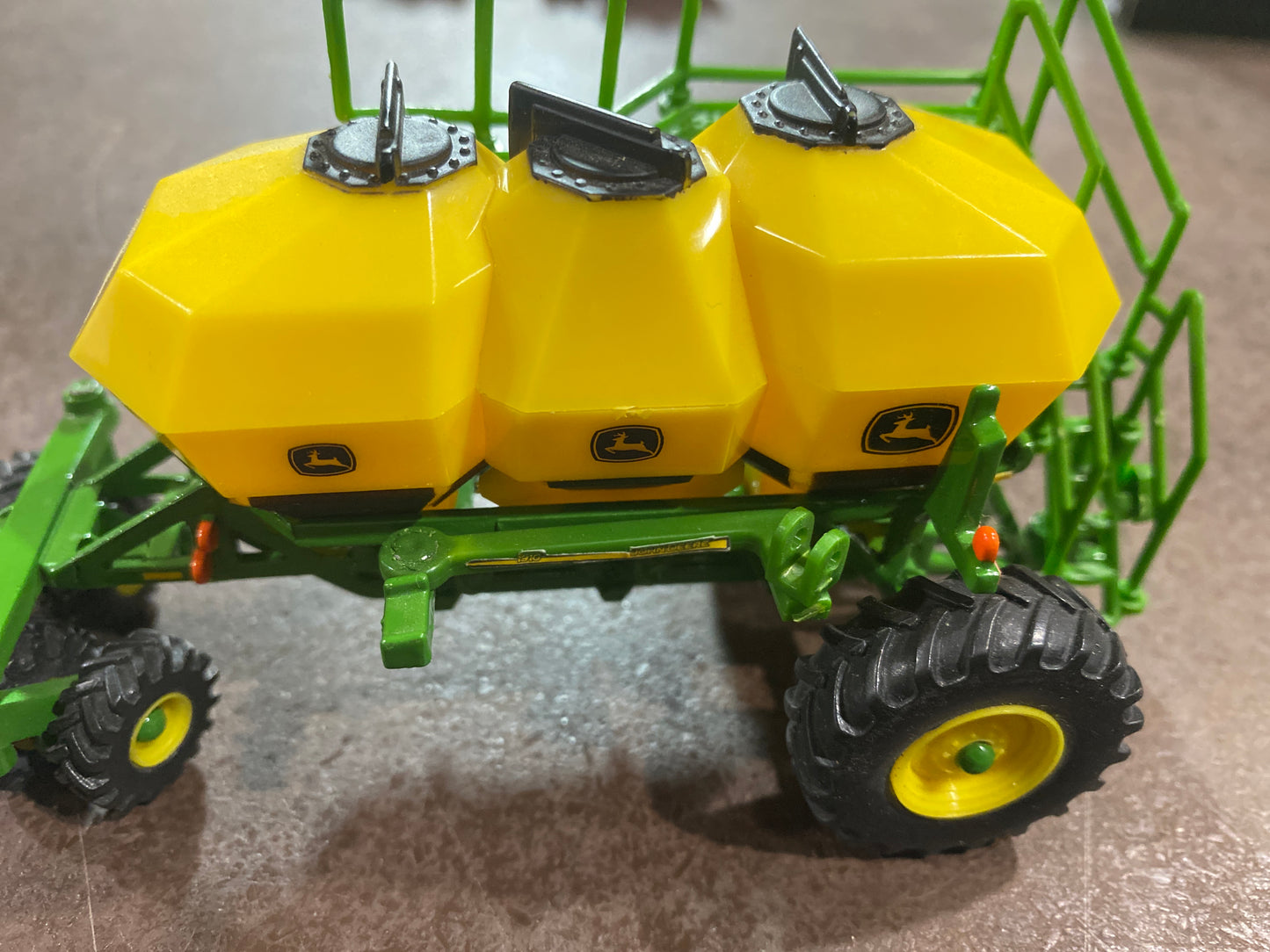 1/64 1895 Air Seeder With 1910 Commodity Cart