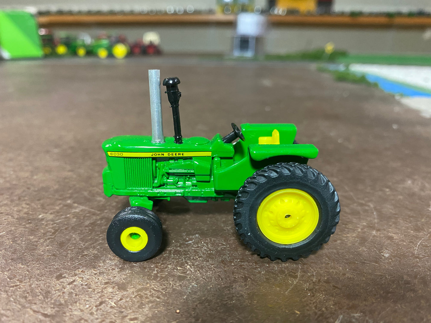 1/64 John Deere 6030 Show Tractor