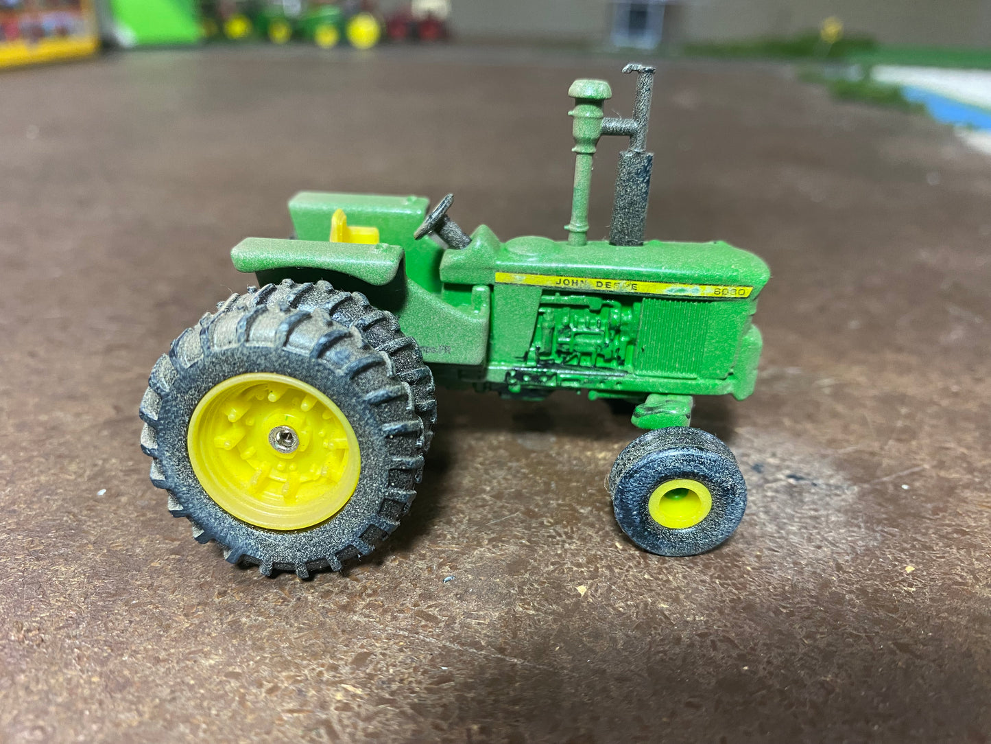 1/64 Dusty oily 6030 John Deere