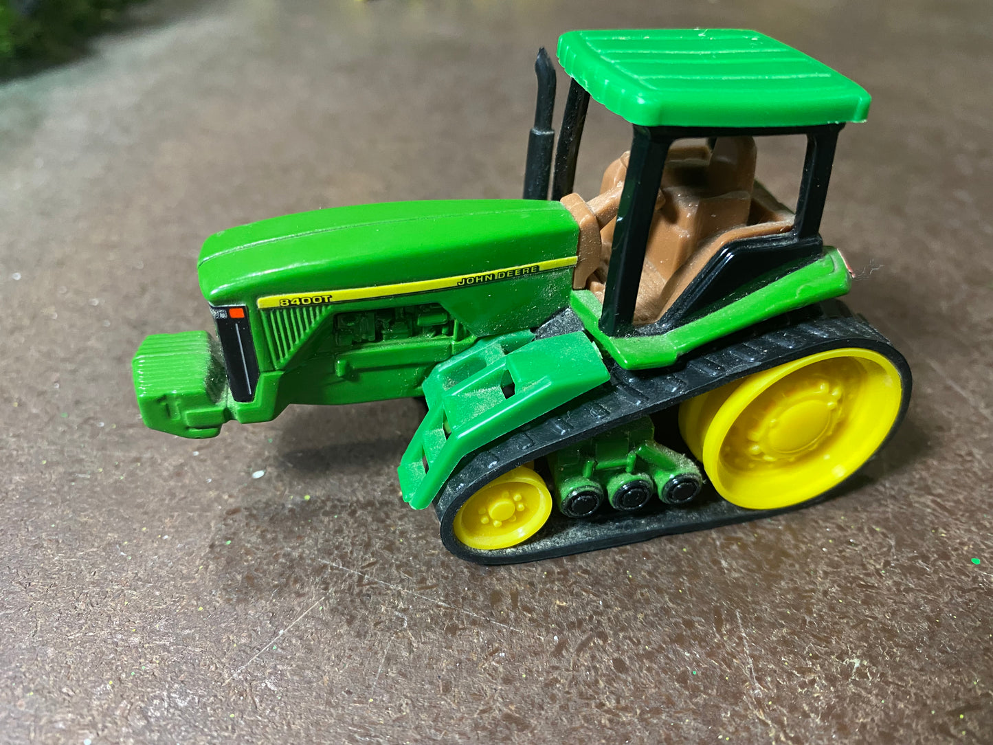 1/64 John Deere 8400T