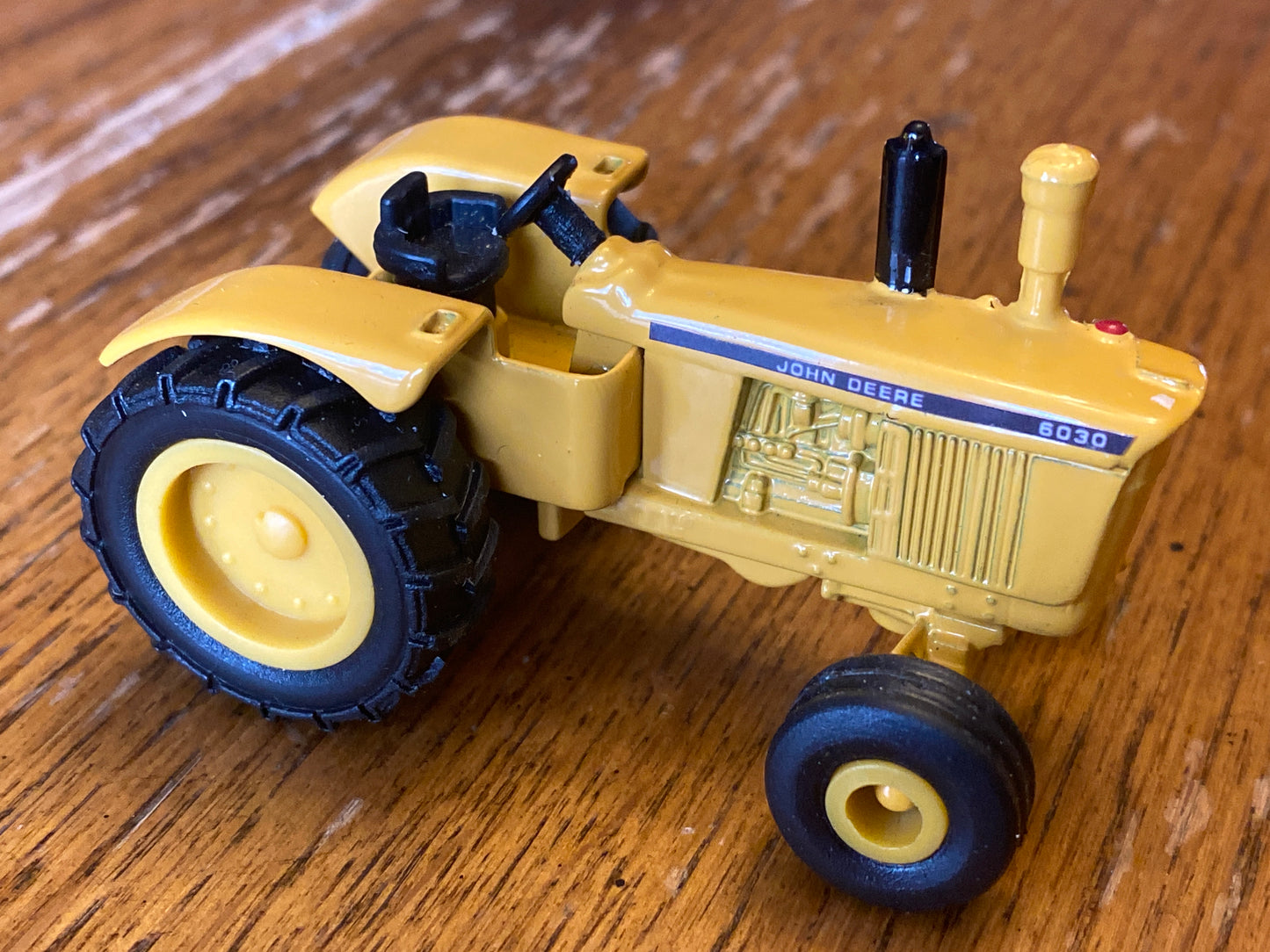 1/64 John Deere Industrial 6030 Non-turbo