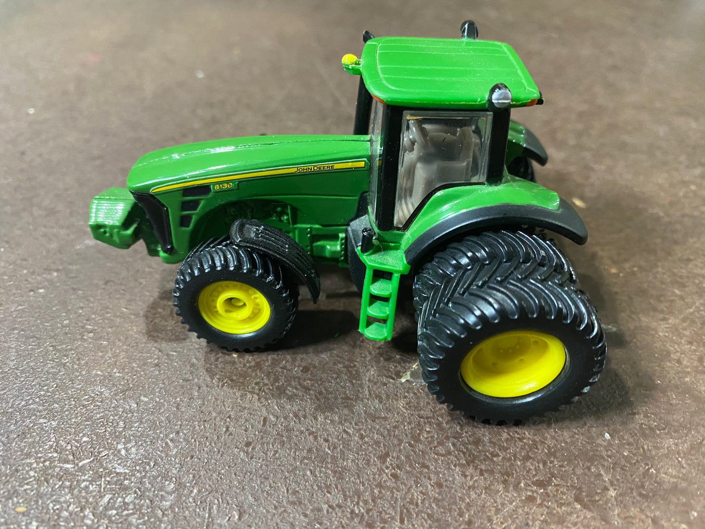 1/64 John Deere 8130 Custom Tires