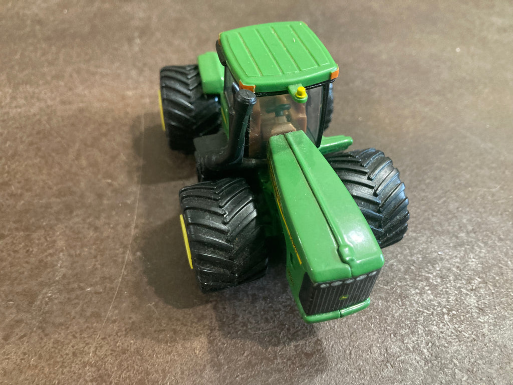 1:64 John Deere 9420 Scraper Special