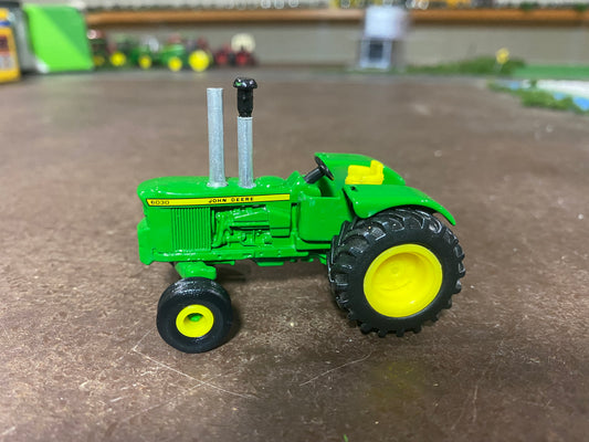 1/64 John Deere 6030 Wheatland on singles