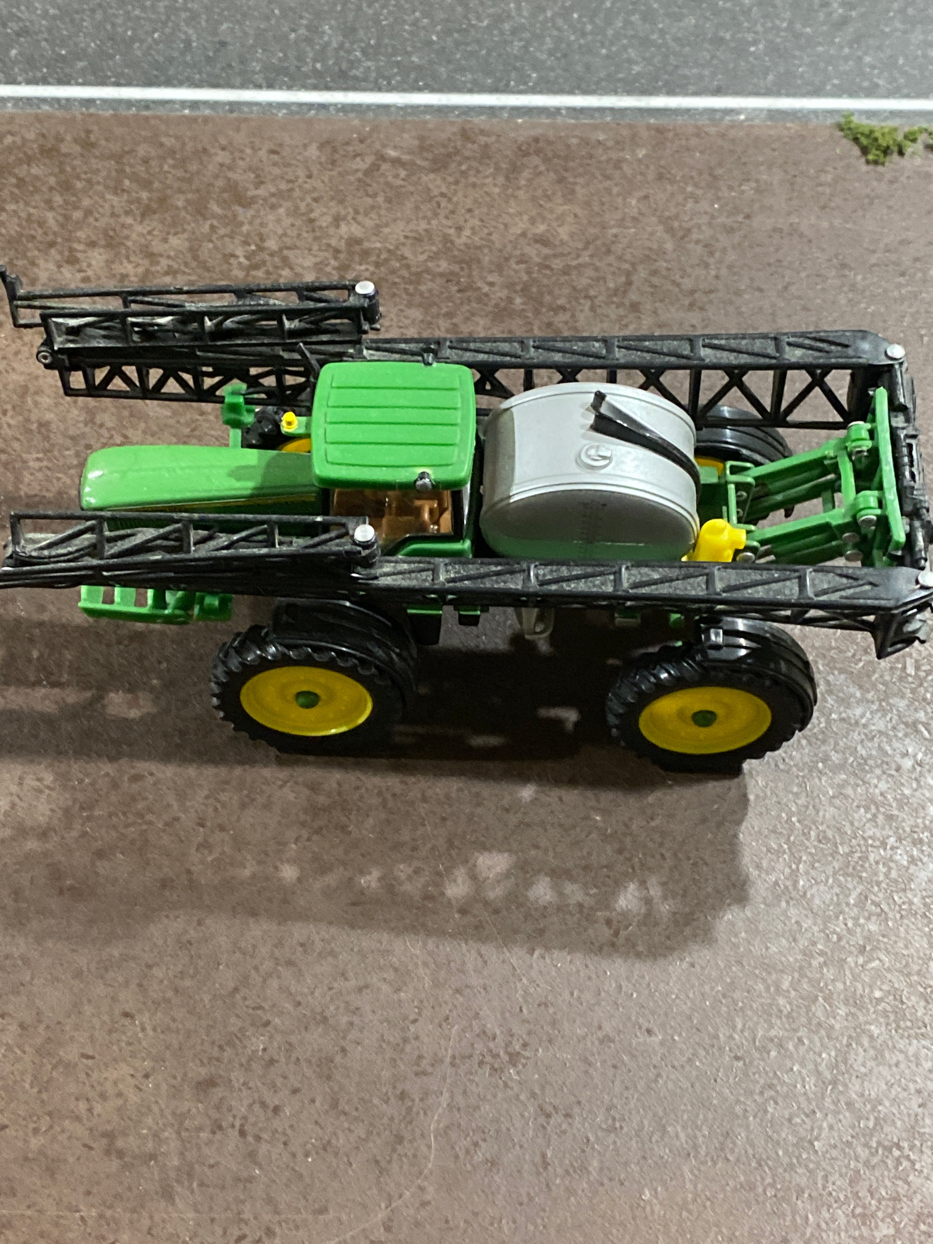 1/64 John Deere 4920 Sprayer