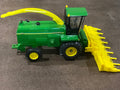 1/32 John Deere 6850 Forage Harvester