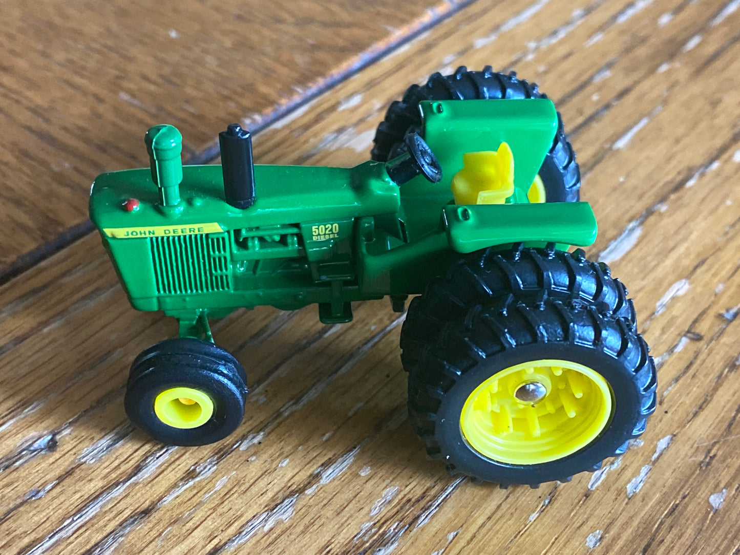 1/64 Custom John Deere 5020 Row Crop Fenders and Duals