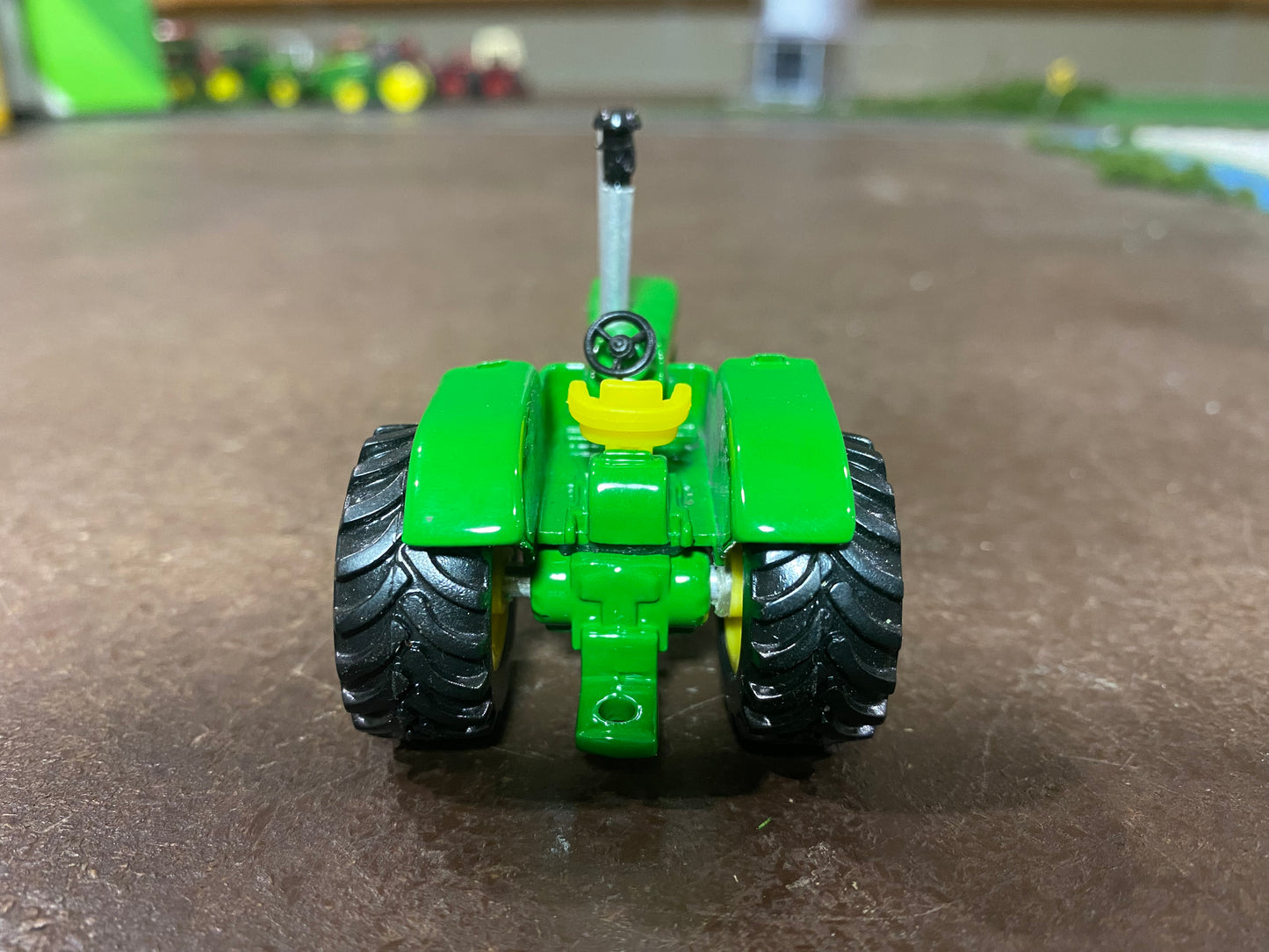 1/64 John Deere 6030 Wheatland on singles