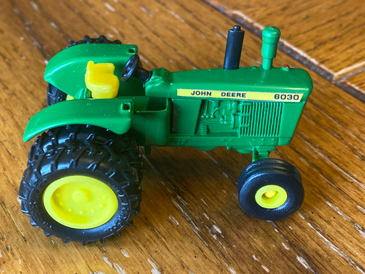 1/64 John Deere 6030 Non-turbo with Wheatland Fenders