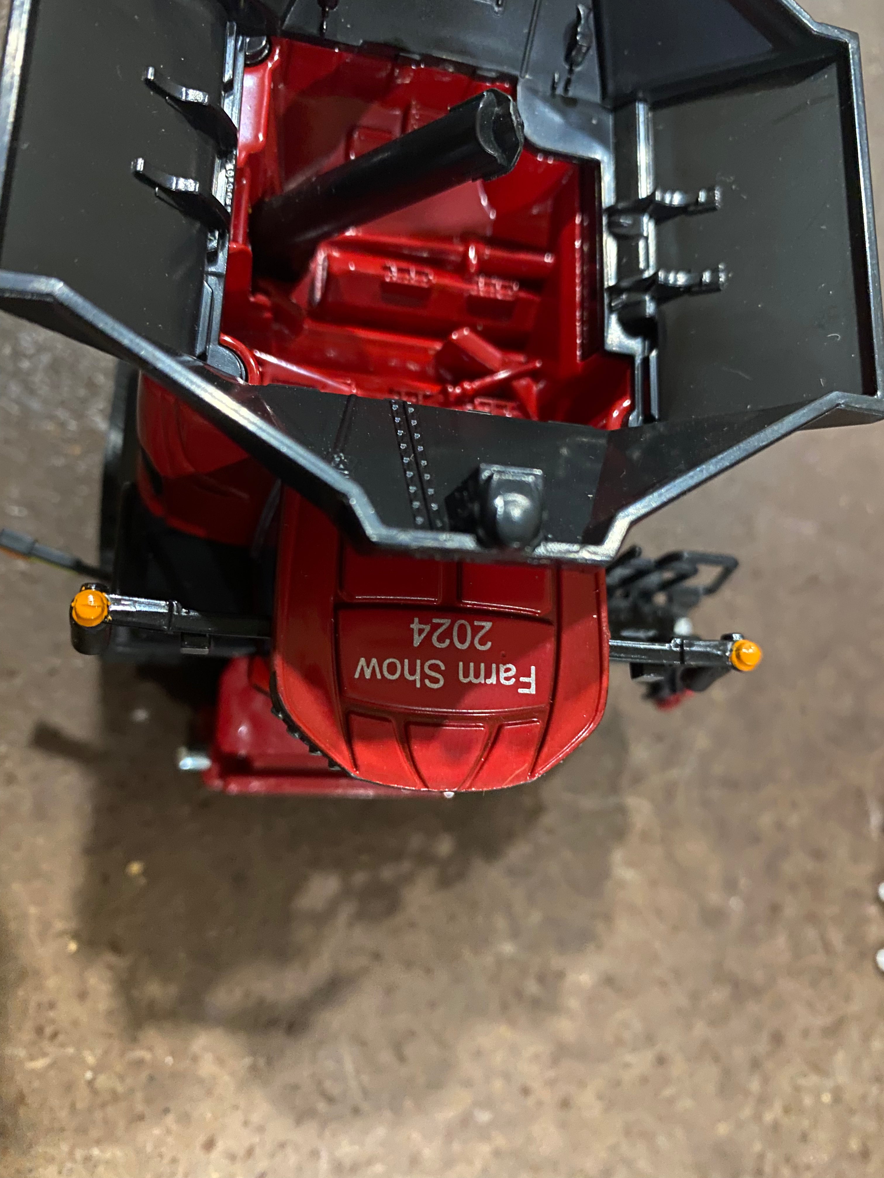 1/64 AF11 Combine 2024 Farm Show Edition