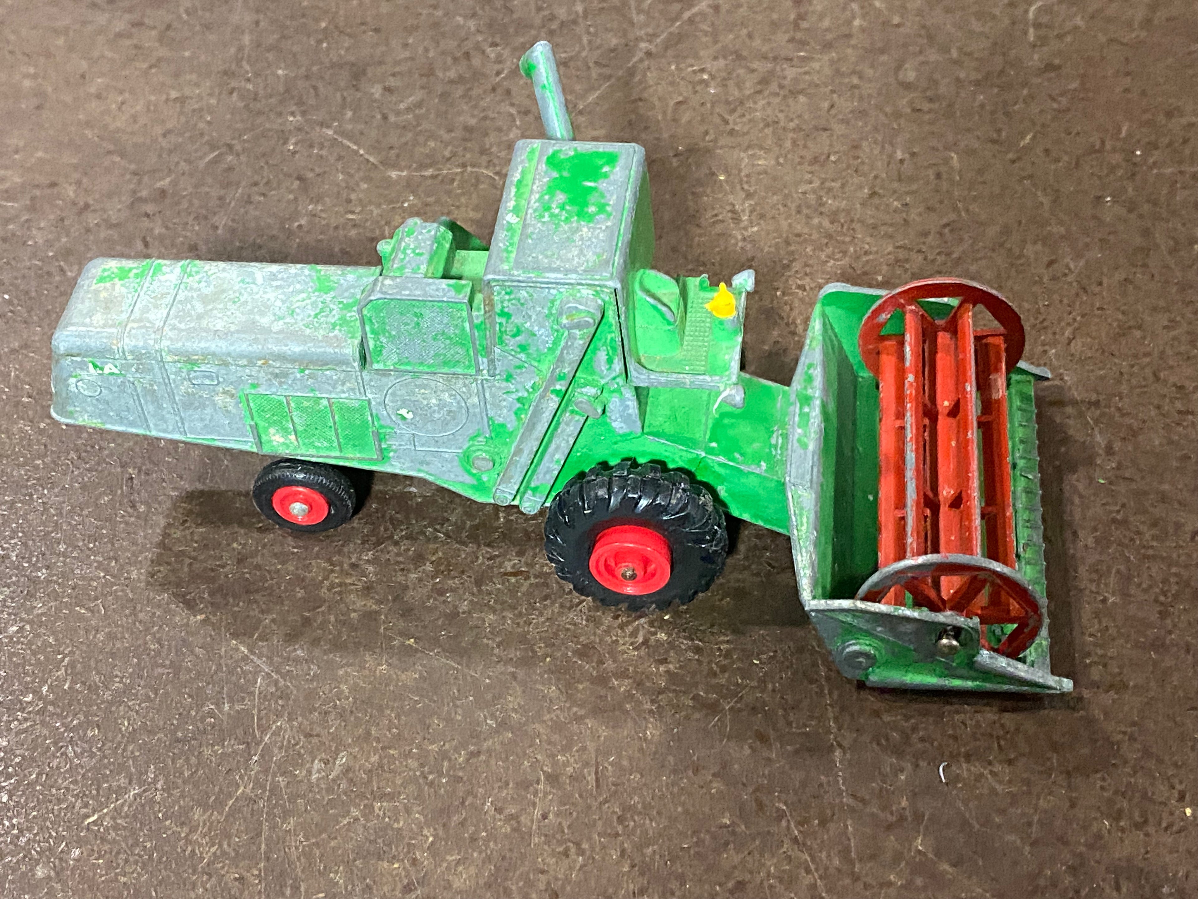 Matchbox Claas Combine