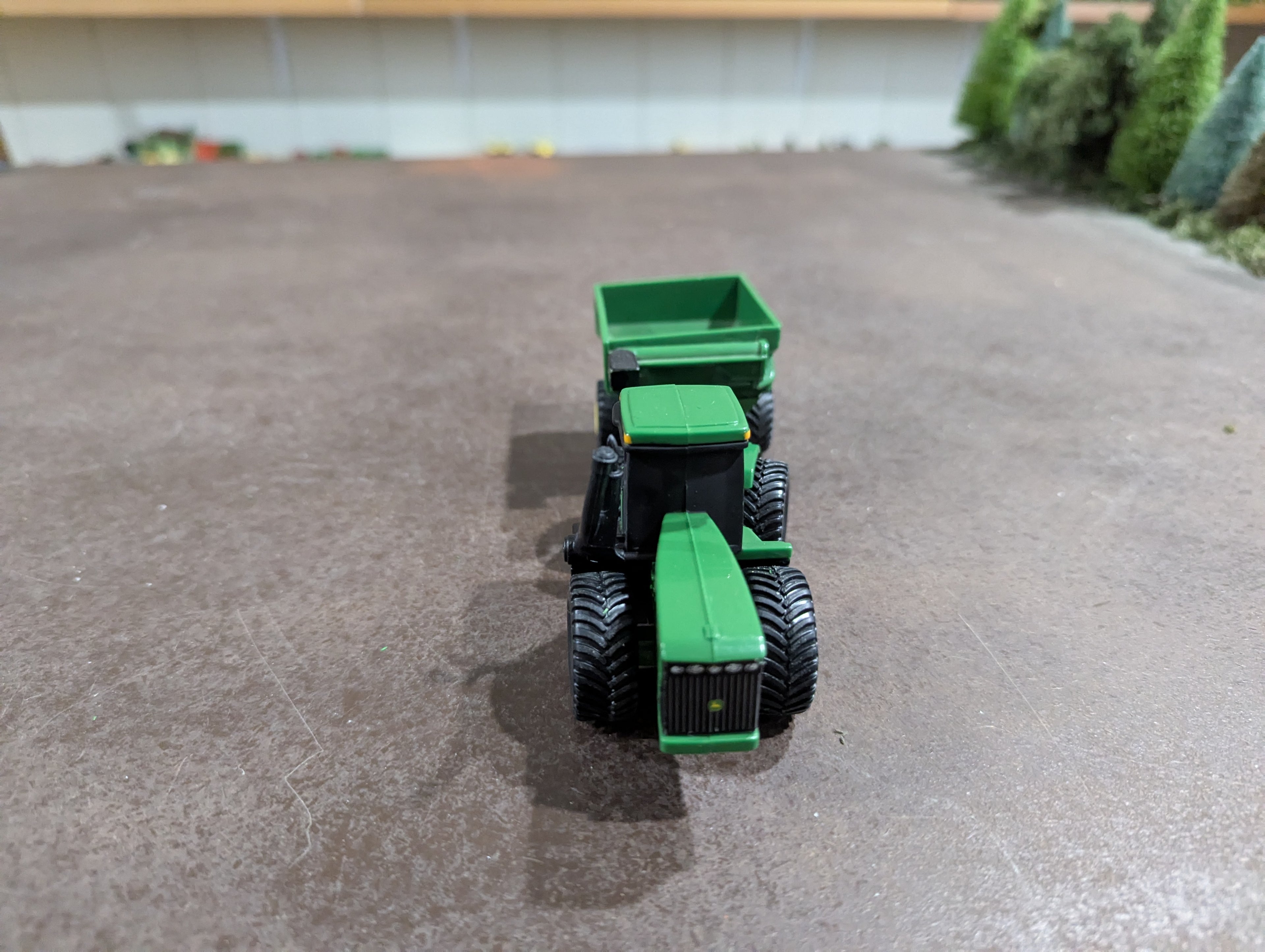 John Deere 4wd Tractor with Grain Cart